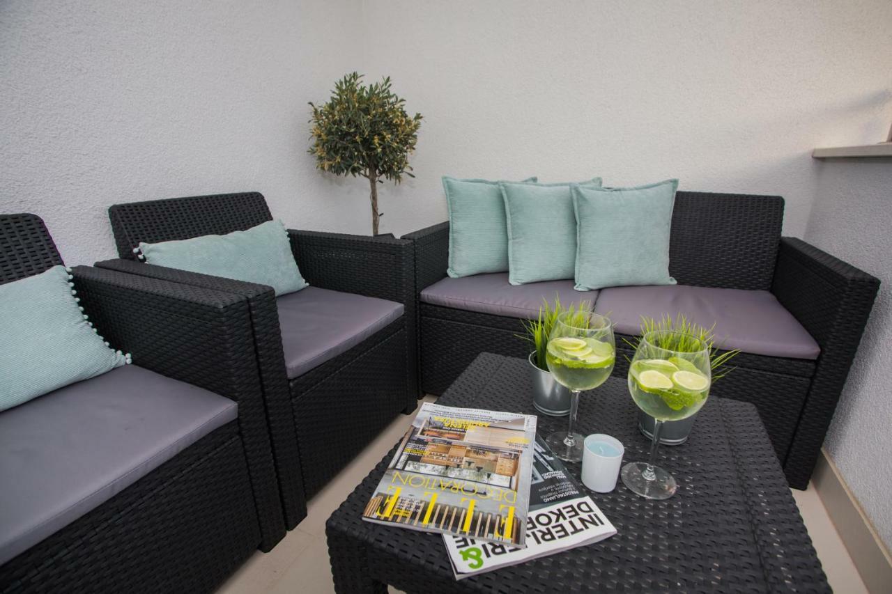 Apartment Luni Primošten Εξωτερικό φωτογραφία