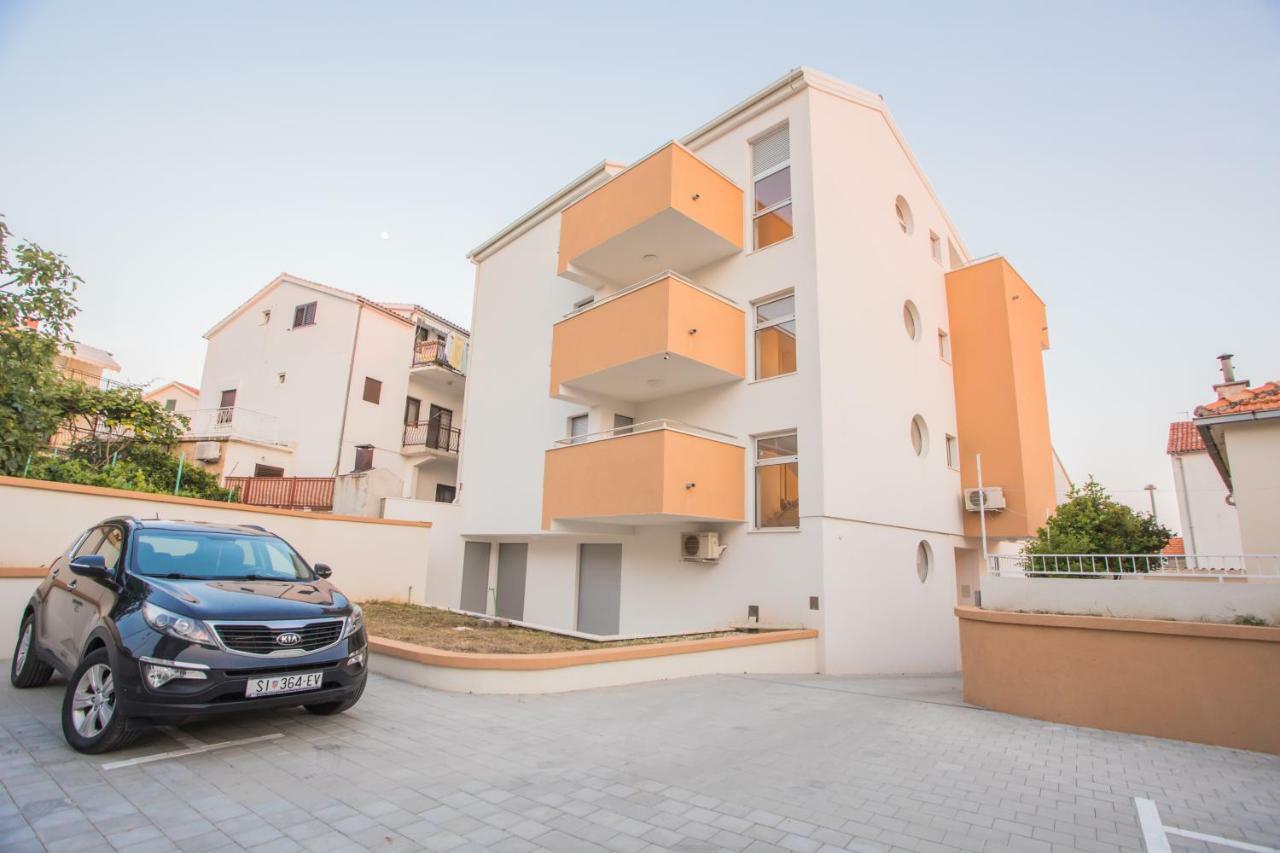 Apartment Luni Primošten Εξωτερικό φωτογραφία