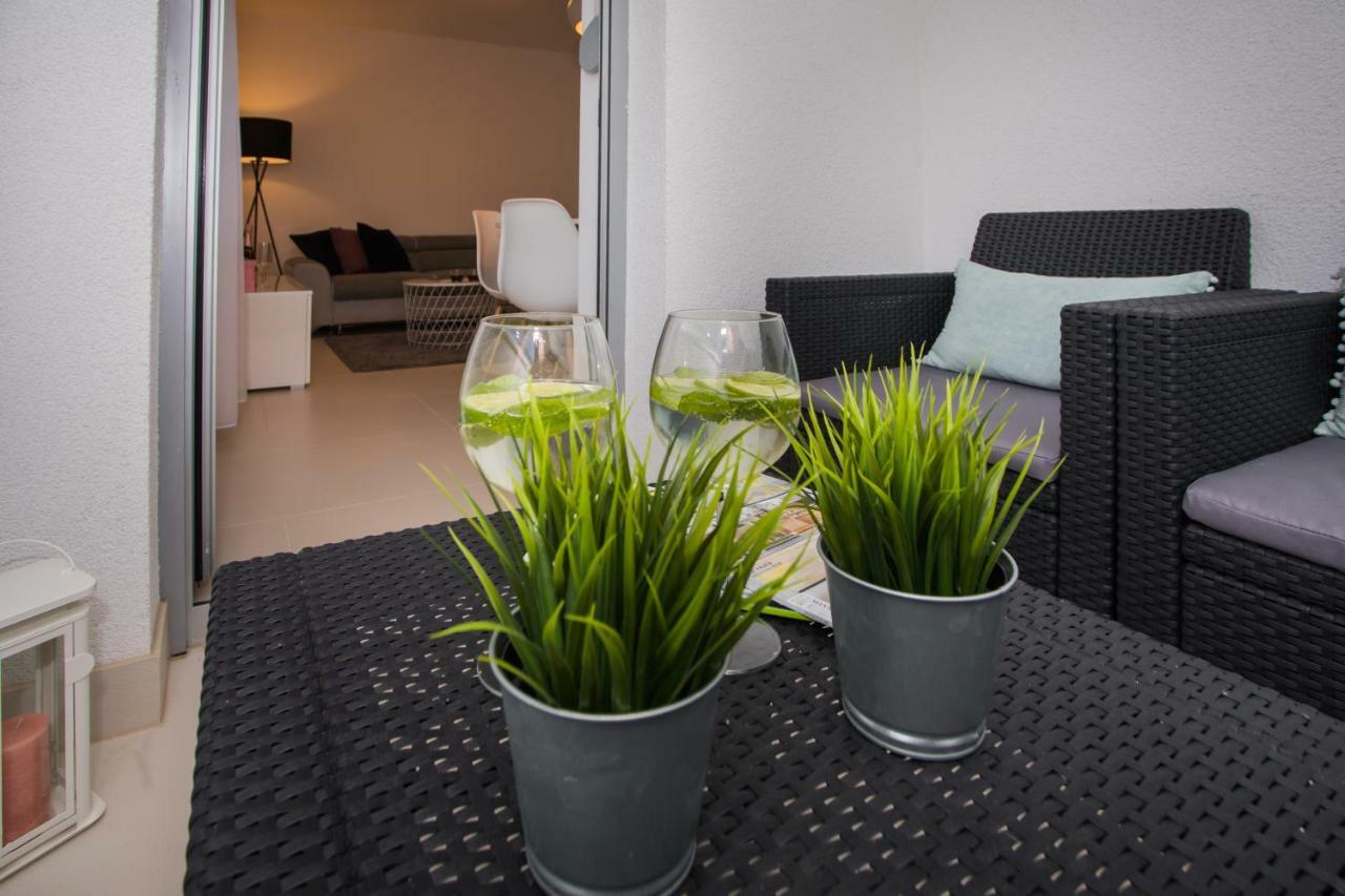 Apartment Luni Primošten Εξωτερικό φωτογραφία
