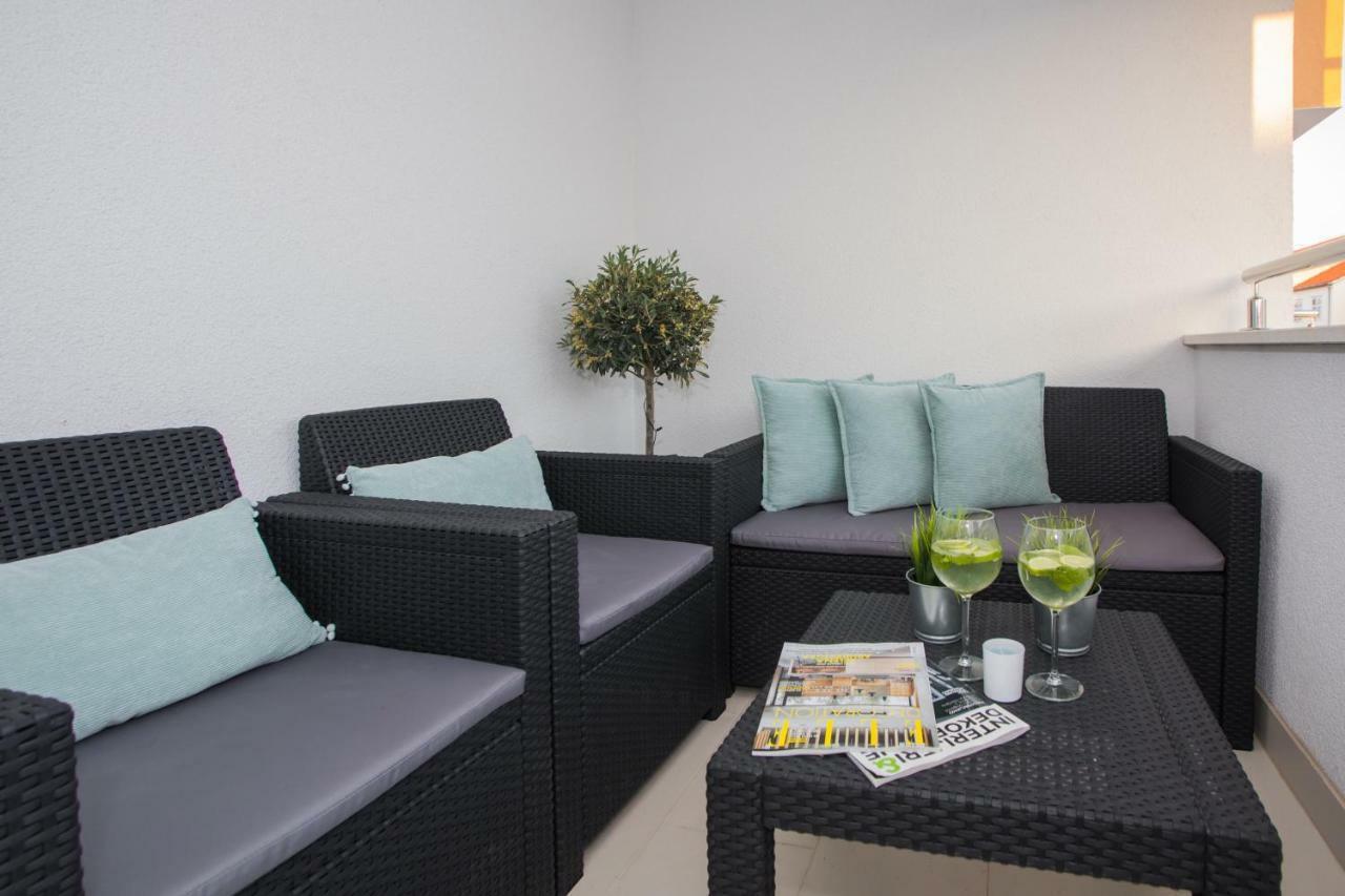 Apartment Luni Primošten Εξωτερικό φωτογραφία